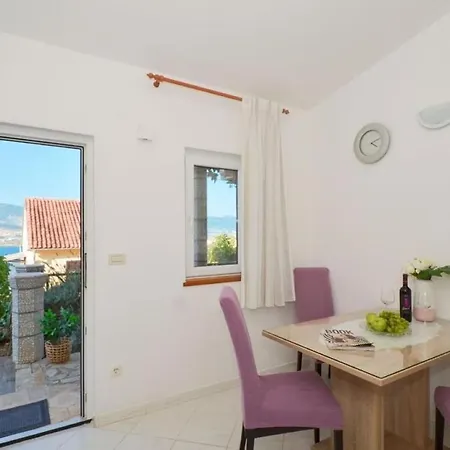 Apt Jakov - Close To Sea & Parking Appartement