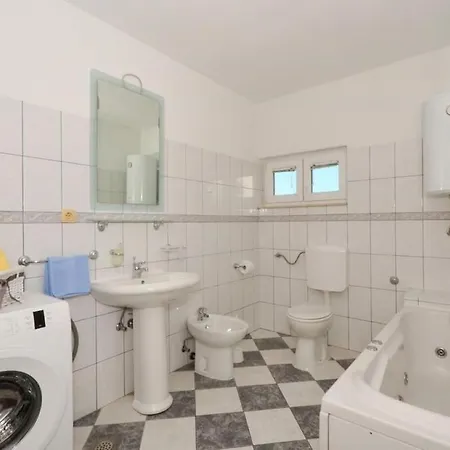 Daire Apt Jakov - Close To Sea & Parking *