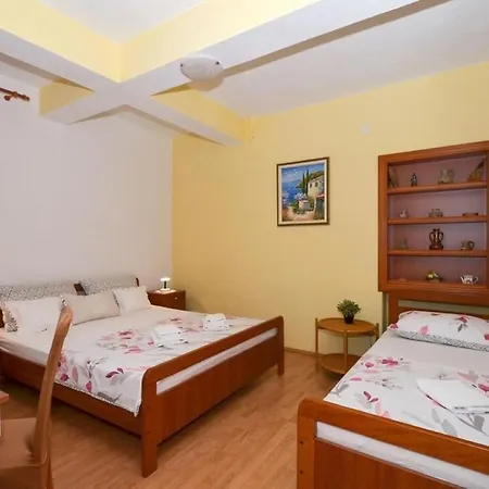 Apt Jakov - Close To Sea & Parking * Trogir